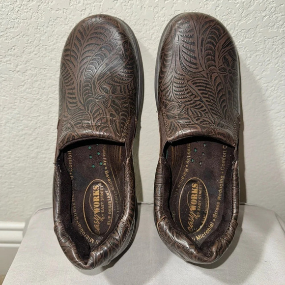 Easy Street  Women's Easy Works By Lyndee Slip Resistant Clogs Size 6 - Picture 5 of 9